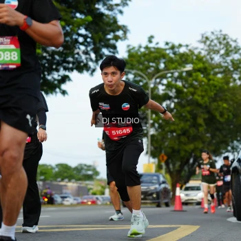 Runner Photo 3975692
