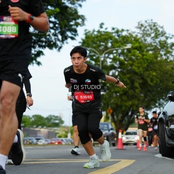 Runner Photo 3975693