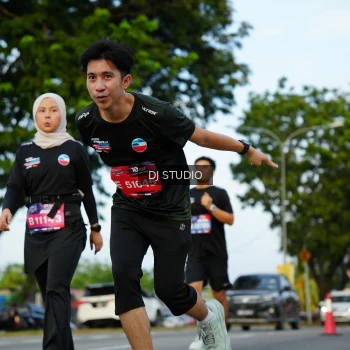 Runner Photo 3975710