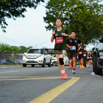 Runner Photo 3975713