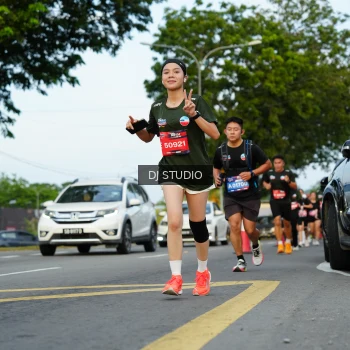 Runner Photo 3975724