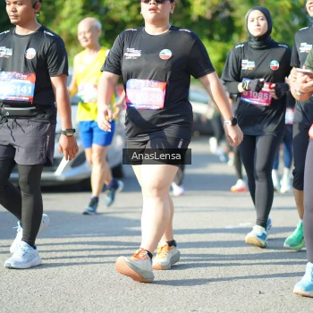 Runner Photo 3975760