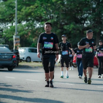 Runner Photo 3975768