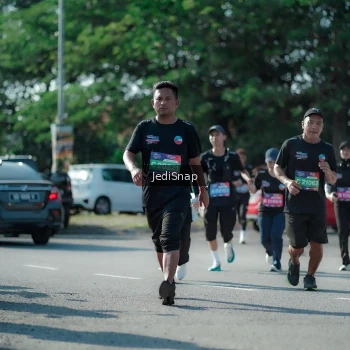 Runner Photo 3975772