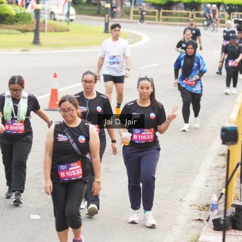Runner Photo 3975803