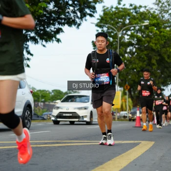 Runner Photo 3975806