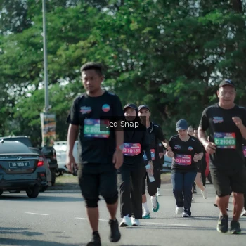Runner Photo 3975809