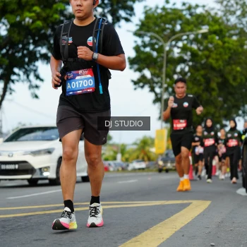 Runner Photo 3975834