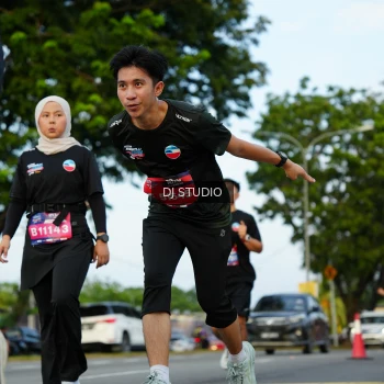 Runner Photo 3975846