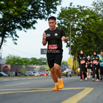 Runner Photo 3975914