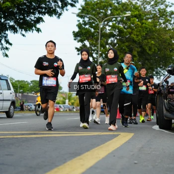 Runner Photo 3975929