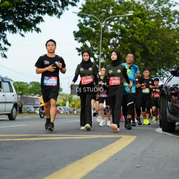 Runner Photo 3975934