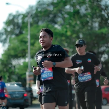 Runner Photo 3975940