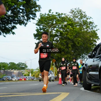 Runner Photo 3975967