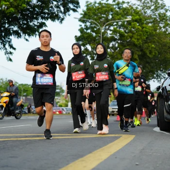 Runner Photo 3975969