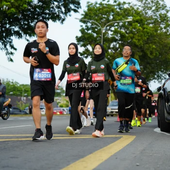 Runner Photo 3975971