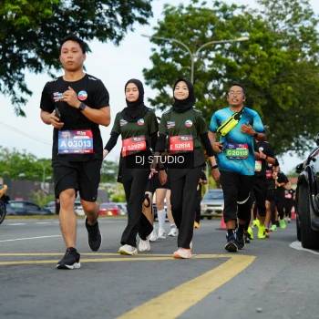 Runner Photo 3975975