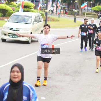 Runner Photo 3975978