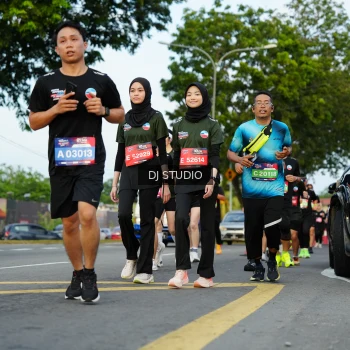 Runner Photo 3975980