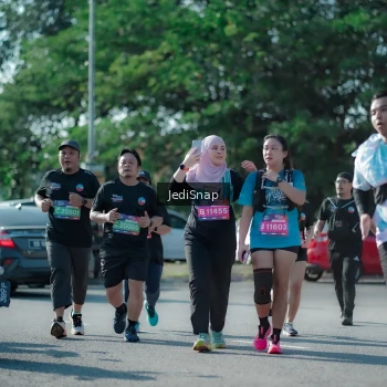 Runner Photo 3976020