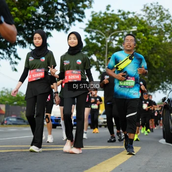 Runner Photo 3976023