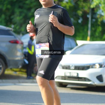 Runner Photo 3976073
