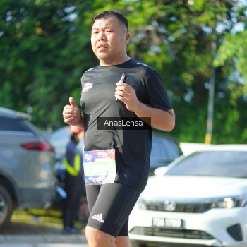 Runner Photo 3976078