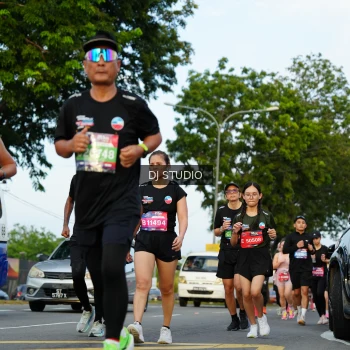 Runner Photo 3976143