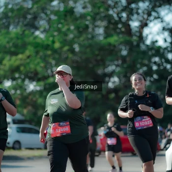 Runner Photo 3976272