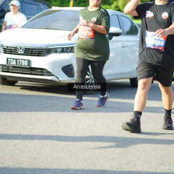 Runner Photo 3976378