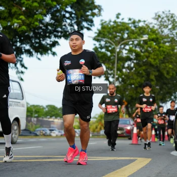 Runner Photo 3976409