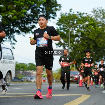 Runner Photo 3976429