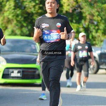 Runner Photo 3976449