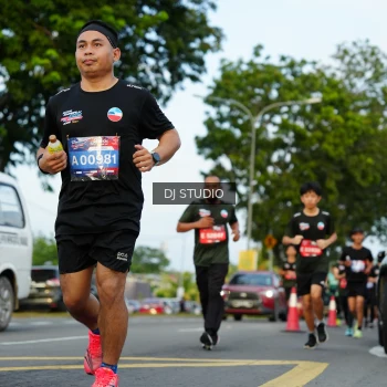Runner Photo 3976457