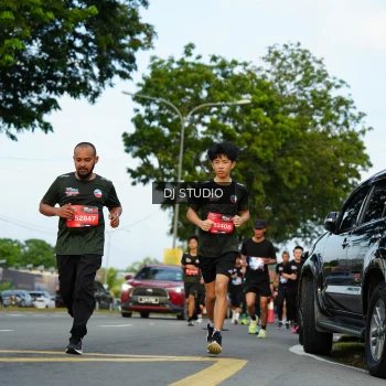 Runner Photo 3976469