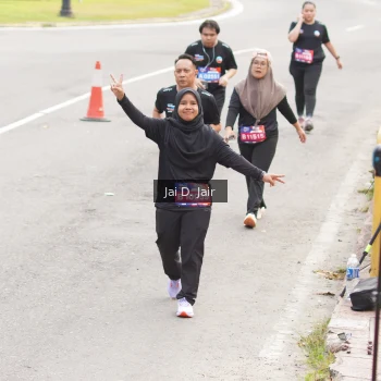 Runner Photo 3976524
