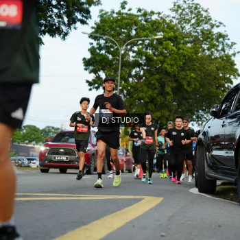 Runner Photo 3976536