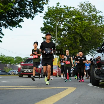 Runner Photo 3976560