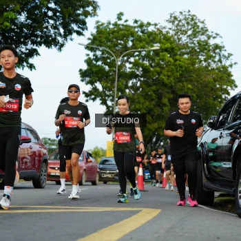 Runner Photo 3976630