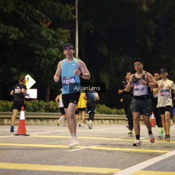 Runner Photo 3976643