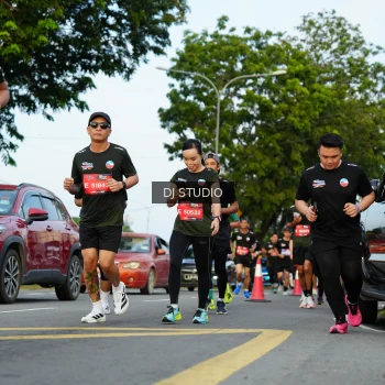 Runner Photo 3976672