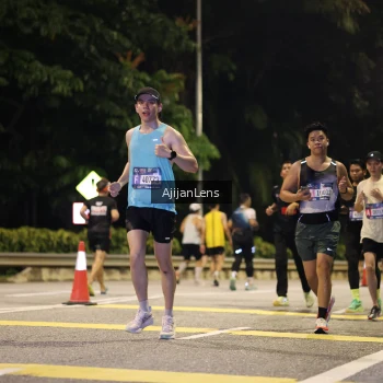 Runner Photo 3976677