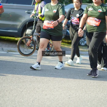 Runner Photo 3976684