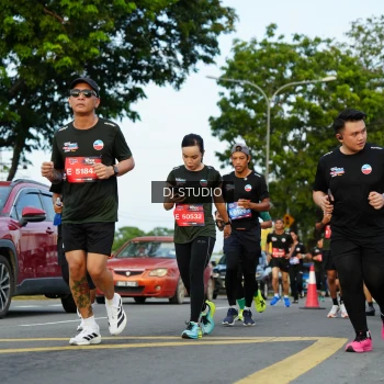 Runner Photo 3976687