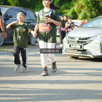 Runner Photo 3976696