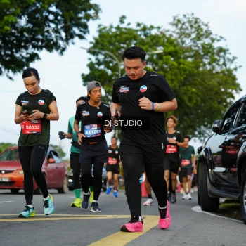 Runner Photo 3976697
