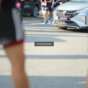 Runner Photo 3976714