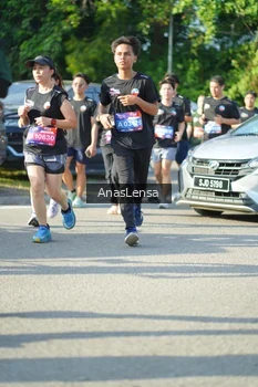 Runner Photo 3976732