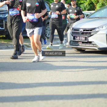 Runner Photo 3976747