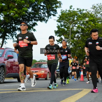 Runner Photo 3976768